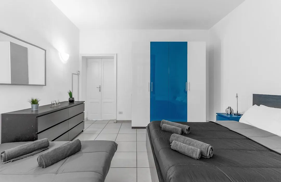 SA7 - Porta Venezia - Duomo - Large Apartment --1
